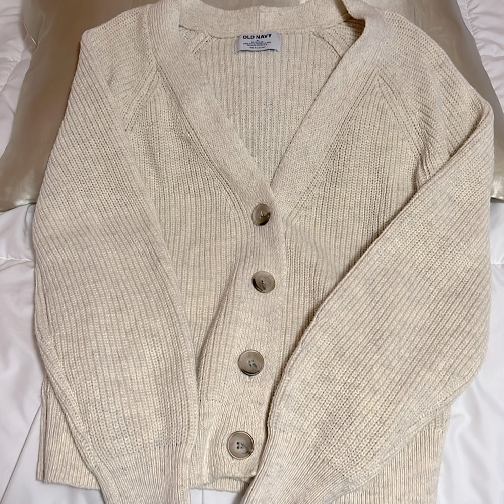Cableknit cardigan